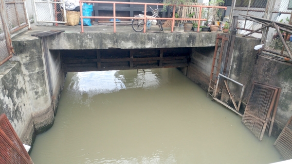 Khlong Gate, June 5, 2017. Photo: Scott Kildall